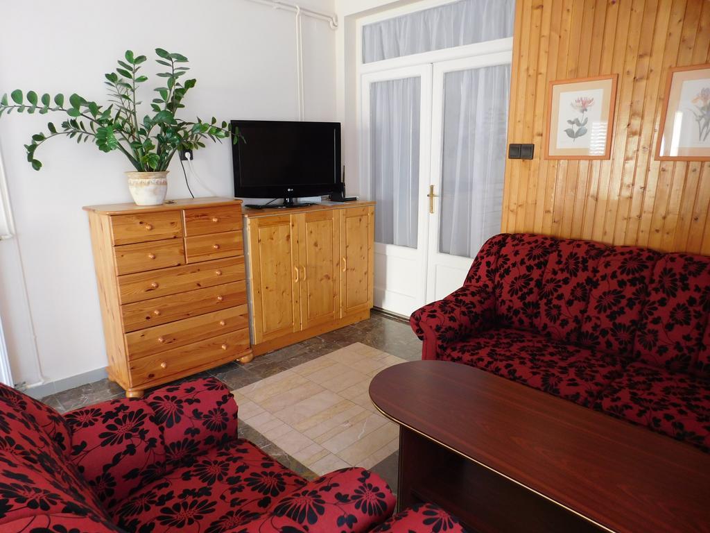 Xxl Apartman Zalakaros Exteriör bild